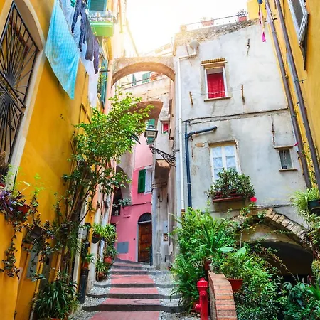 Borgo Few Min From Sea Apartman *