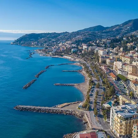 Borgo Few Min From Sea Apartman *